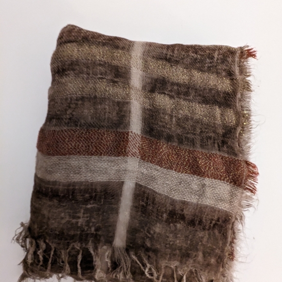 Scarf/Wrap - Picture 6 of 7